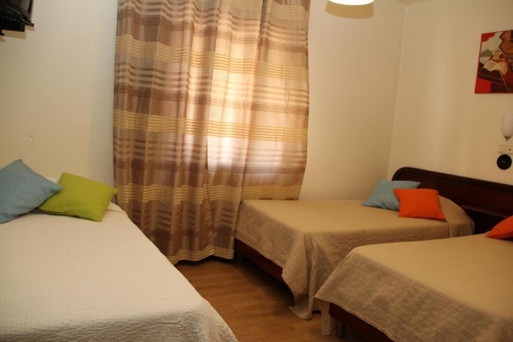 Residencial Montanhes Hotel Vila Real Phòng bức ảnh